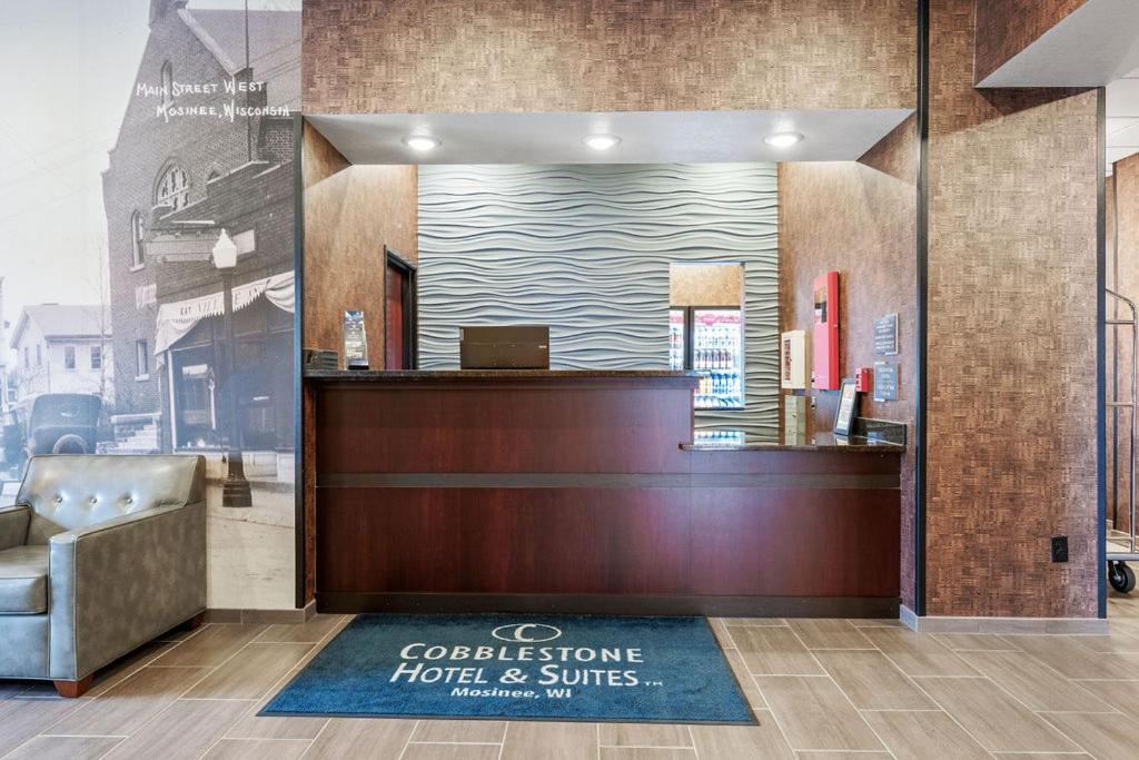 Cobblestone Hotel & Suites - Mosinee Eksteriør billede